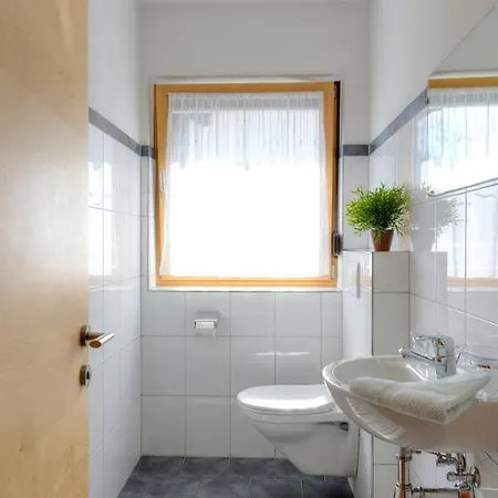 Apartment Strolz Schnann