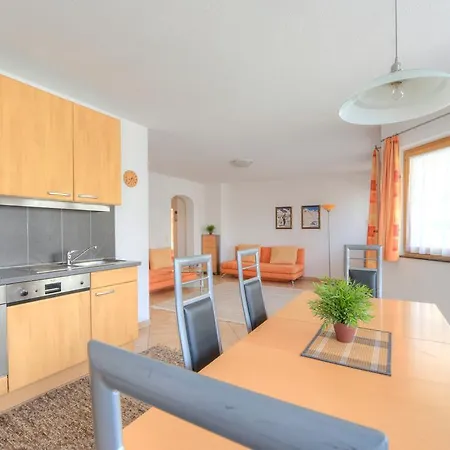 Strolz Apartment